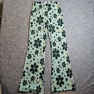 Urban Outfitters Size M Bryn Groovy Floral Pull-On Flare Pant Seafoam Green GUC